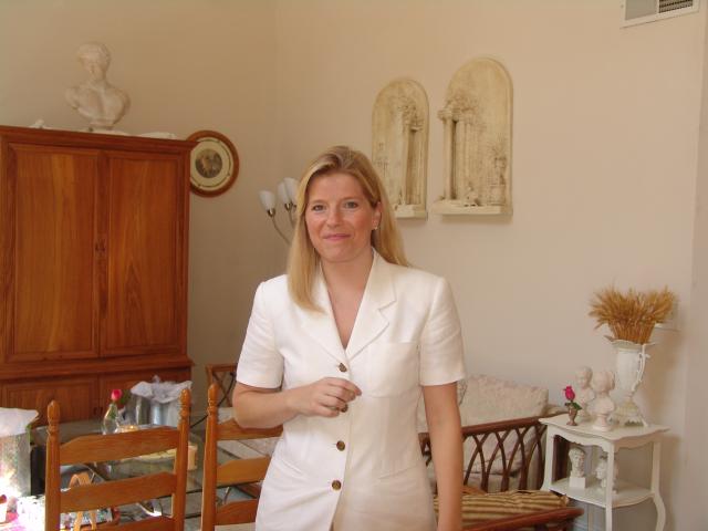 640x480_041003s7460.JPG