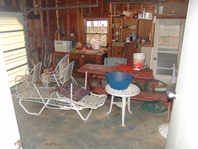 040403s2505=garage-640x480.jpg