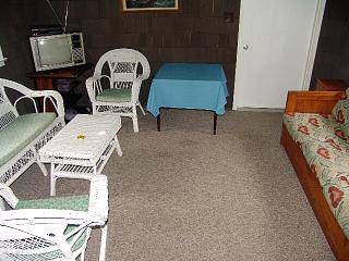040403s2501TVrm640x480.jpg
