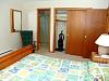 070506s8490.jpg